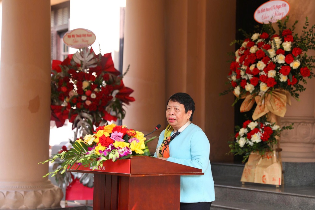 Họa sĩ Tô Ngọc Vân nhiều đêm mất ngủ vẽ tranh, phải bán vàng nuôi học trò - 1