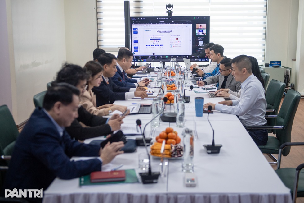 Hội đồng Thẩm định Vietnam ESG Awards 2025 họp bàn các nội dung quan trọng - 1