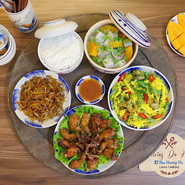 Hôm nay nấu gì: Bữa tối siêu ngon, chẳng ai muốn bỏ qua 1 Cơm tối ngon không ai nỡ chối từ.