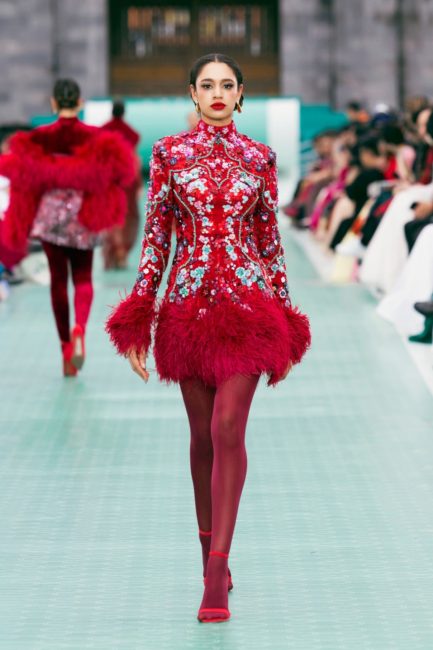 Điểm nhấn của chặng hành trình này là Fashion Show Hello Cosmo From Vietnam mùa 2, sự kiện mở màn chính thức trong khuôn khổ cuộc thi Miss Cosmo 2025. Tiếp nối thành công mùa 1 tại Tràng An (Ninh Bình), Hello Cosmo From Vietnam mùa 2 chọn Cố đô Huế, địa phương đăng cai Năm Du lịch Quốc gia 2025.