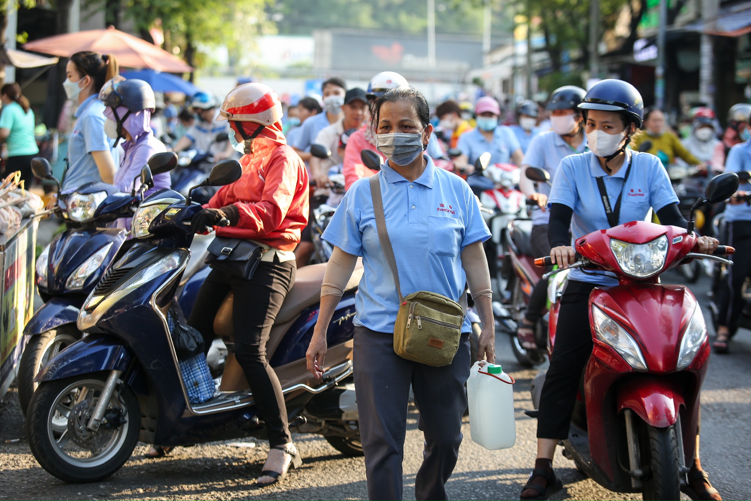 Hơn 81.000 lao động ở TP.HCM bị nợ BHXH gần 3.000 tỉ đồng- Ảnh 1. Hơn 81.000 lao động ở TP.HCM bị nợ BHXH gần 3.000 tỉ đồng- Ảnh 1.