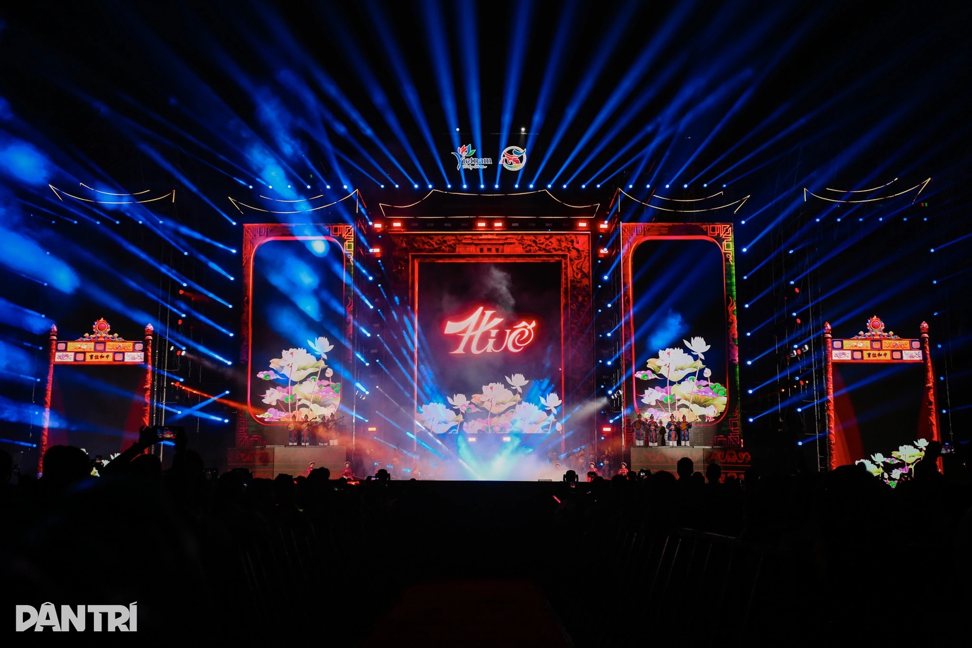 Huế khép lại Năm Du lịch Quốc gia bằng đêm bế mạc giàu cảm xúc - 1