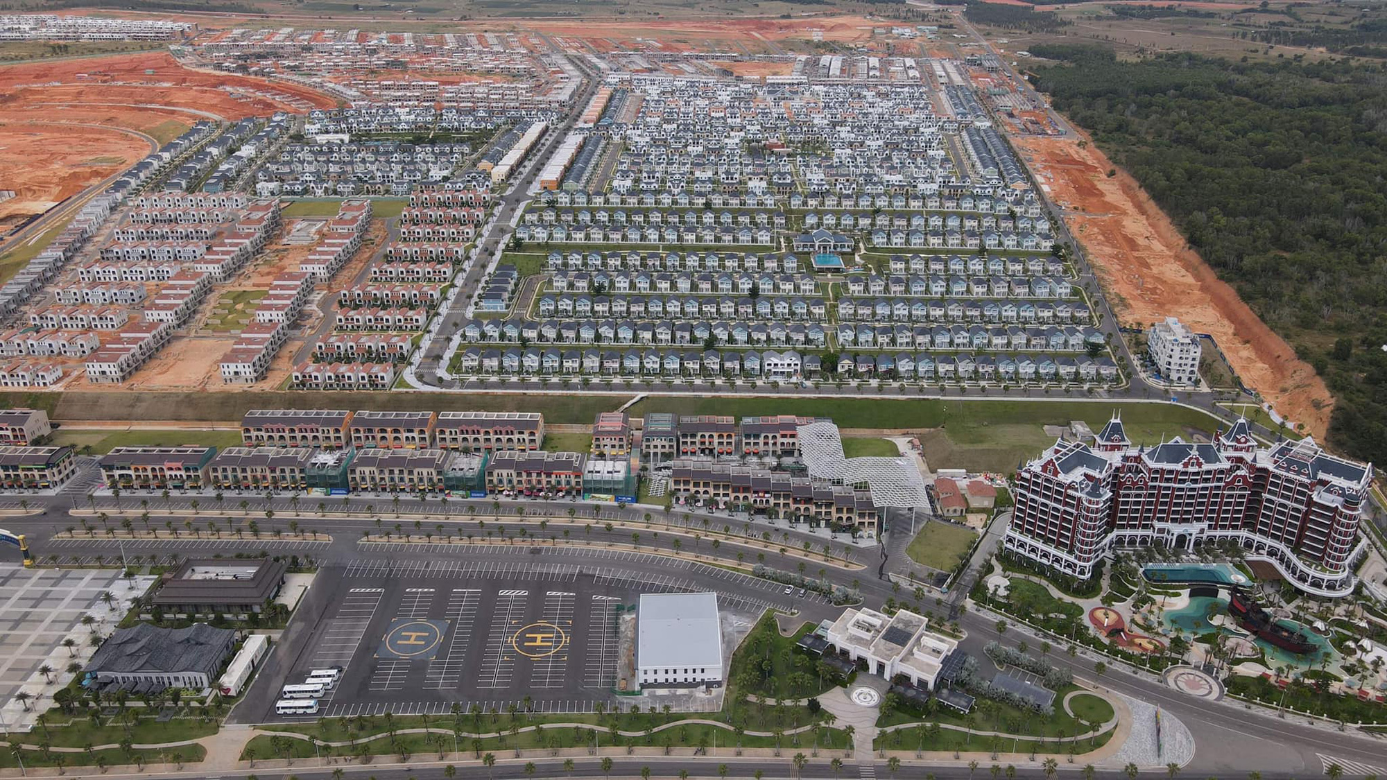 Hủy án sơ thẩm vụ ngân hàng kiện đòi nợ khách hàng mua biệt thự tại Novaworld Phan Thiết - Ảnh 1.