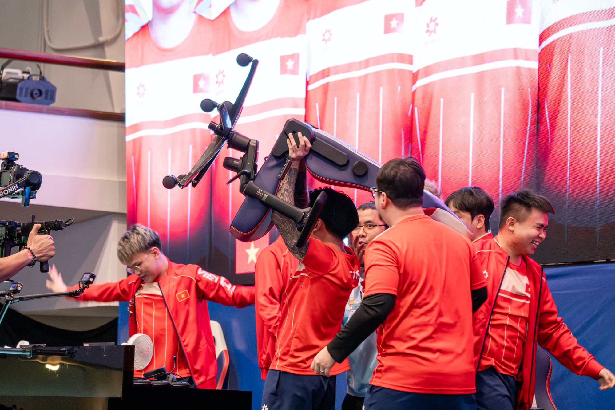 Phỏng vấn nóng Nguyễn Quốc Huy (Maris): 