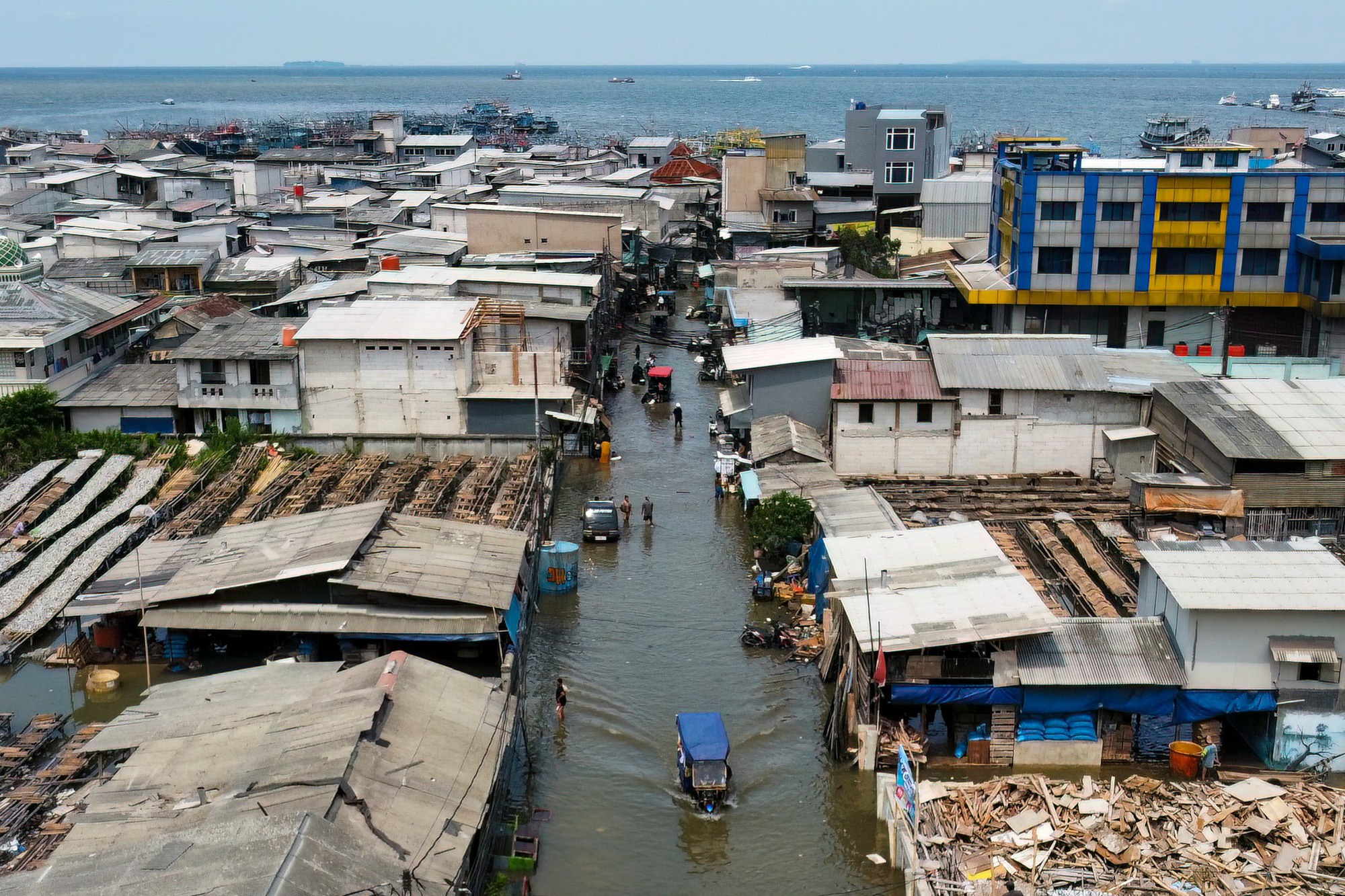 908 người thiệt mạng, 410 người mất tích, nạn đói đe doạ: Indonesia đối mặt với thảm hoạ chưa từng có tiền lệ- Ảnh 1.