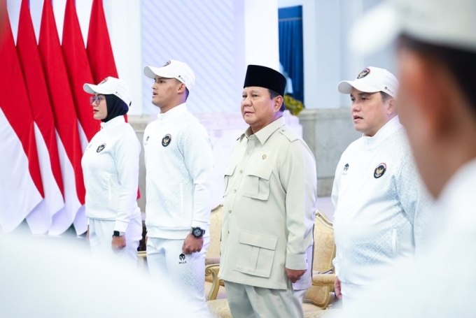 Tổng thống Indonesia Prabowo Subianto (thứ hai từ phải sang) ở cuộc gặp Đoàn thể thao Indonesia dự SEA Games 33, tại Jakarta, Indonesia vào ngày 5/12/2025. Ảnh: Instagram/presidenrepublikindonesia
