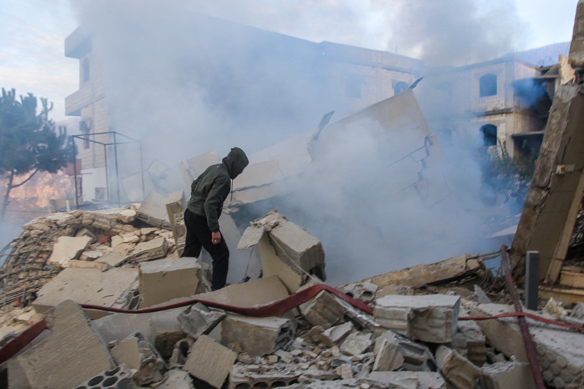 Israel giết chết 3 thành viên Hezbollah, Iran lên tiếng- Ảnh 1.