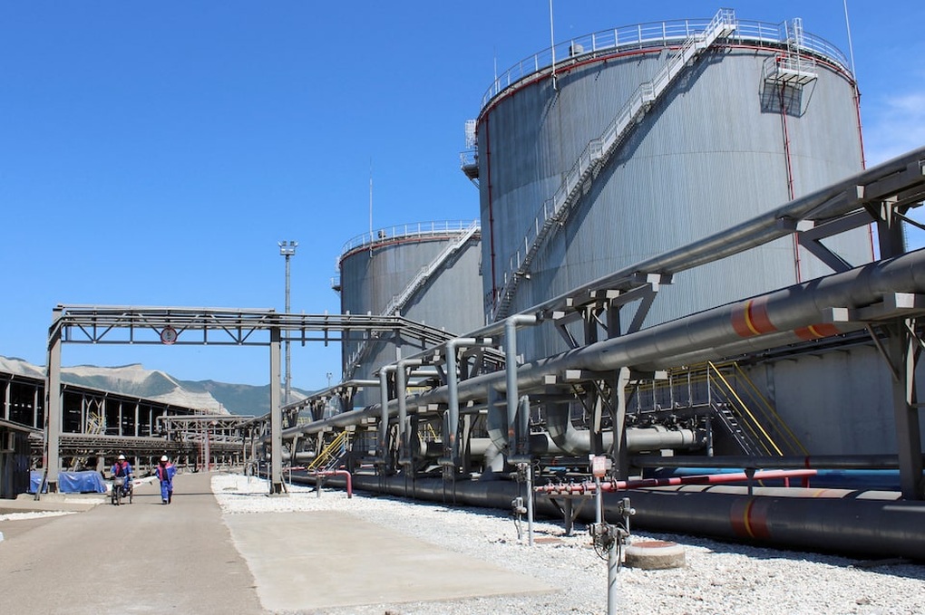 Kazakhstan kêu gọi Ukraine ngừng tập kích cảng Nga, Kiev lên tiếng - 1