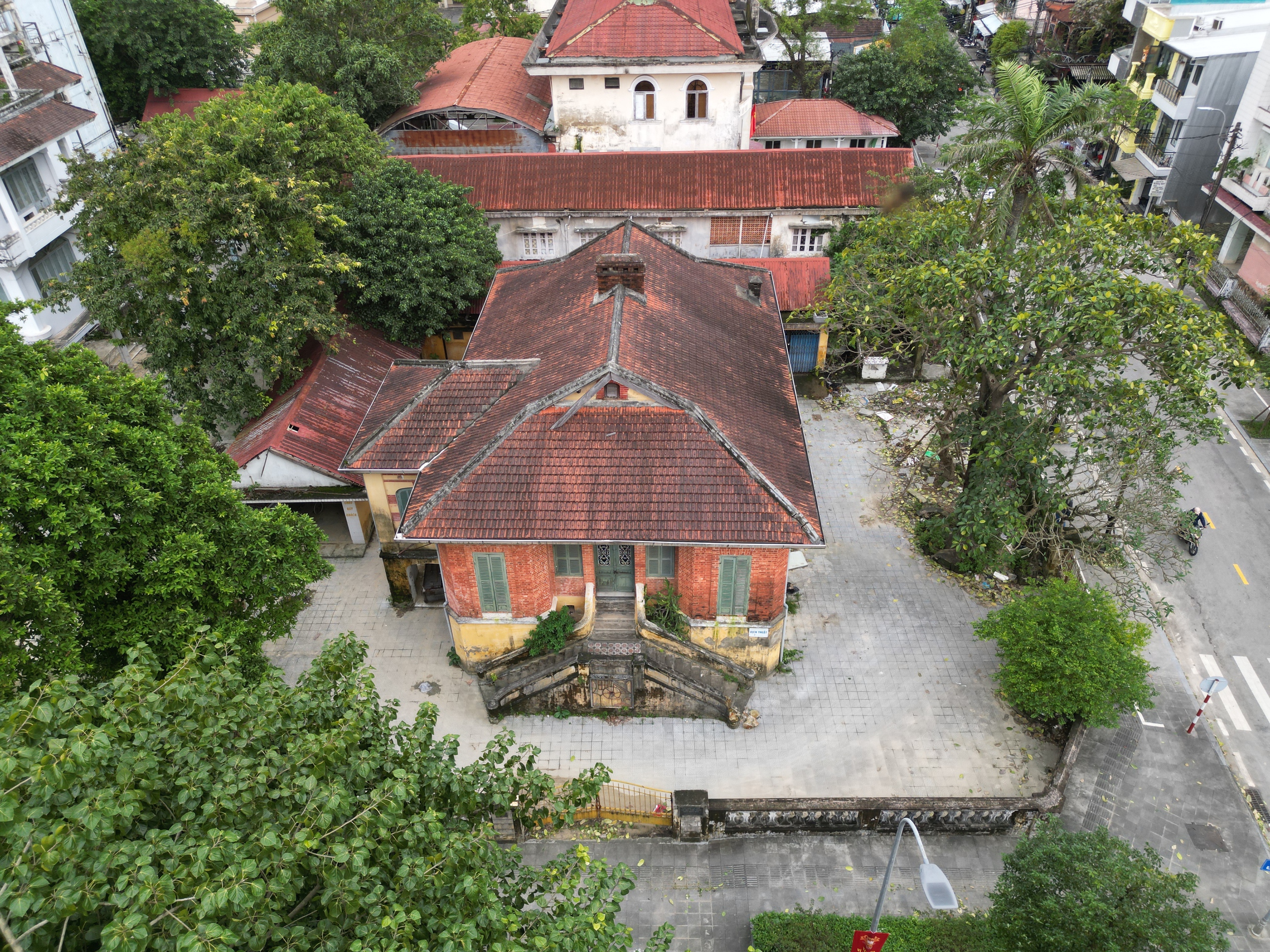 Kế hoạch “thần đèn” dừng lại, biệt thự cổ 26 Lê Lợi liệu có được giữ lại? - Ảnh 1.