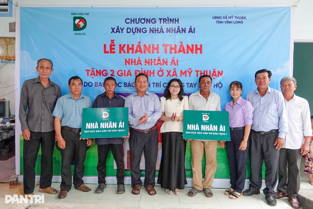 Khánh thành 2 ngôi nhà Nhân ái tặng 2 gia đình khó khăn ở Vĩnh Long  - 1