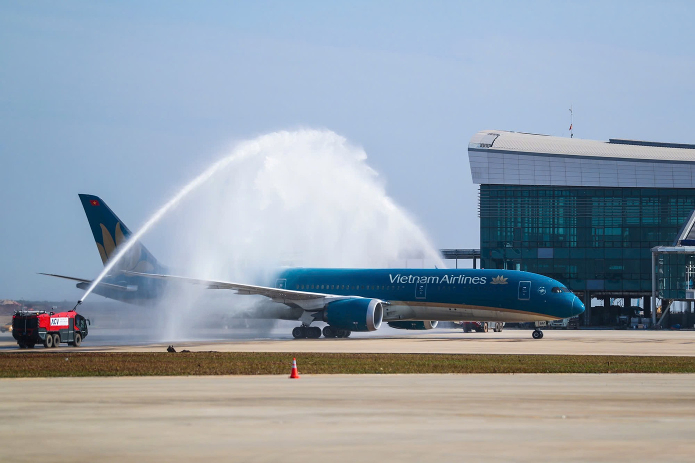 Khánh thành 'siêu sân bay' hiện đại nhất Việt Nam- Ảnh 1.
