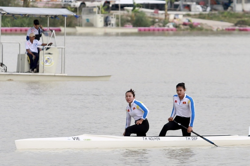 Phía sau tấm HCV đầu tiên của Việt Nam tại SEA Games 33: Khi hai nàng Hương ‘song kiếm hợp bích’- Ảnh 1.