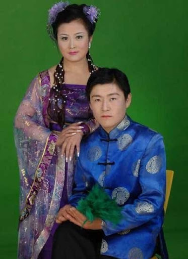 Khi người giàu theo đuổi mỹ nhân: Tỷ phú Johnathan Hạnh Nguyễn đầu tư công phu nhưng cách tìm vợ của ông trùm này mới 