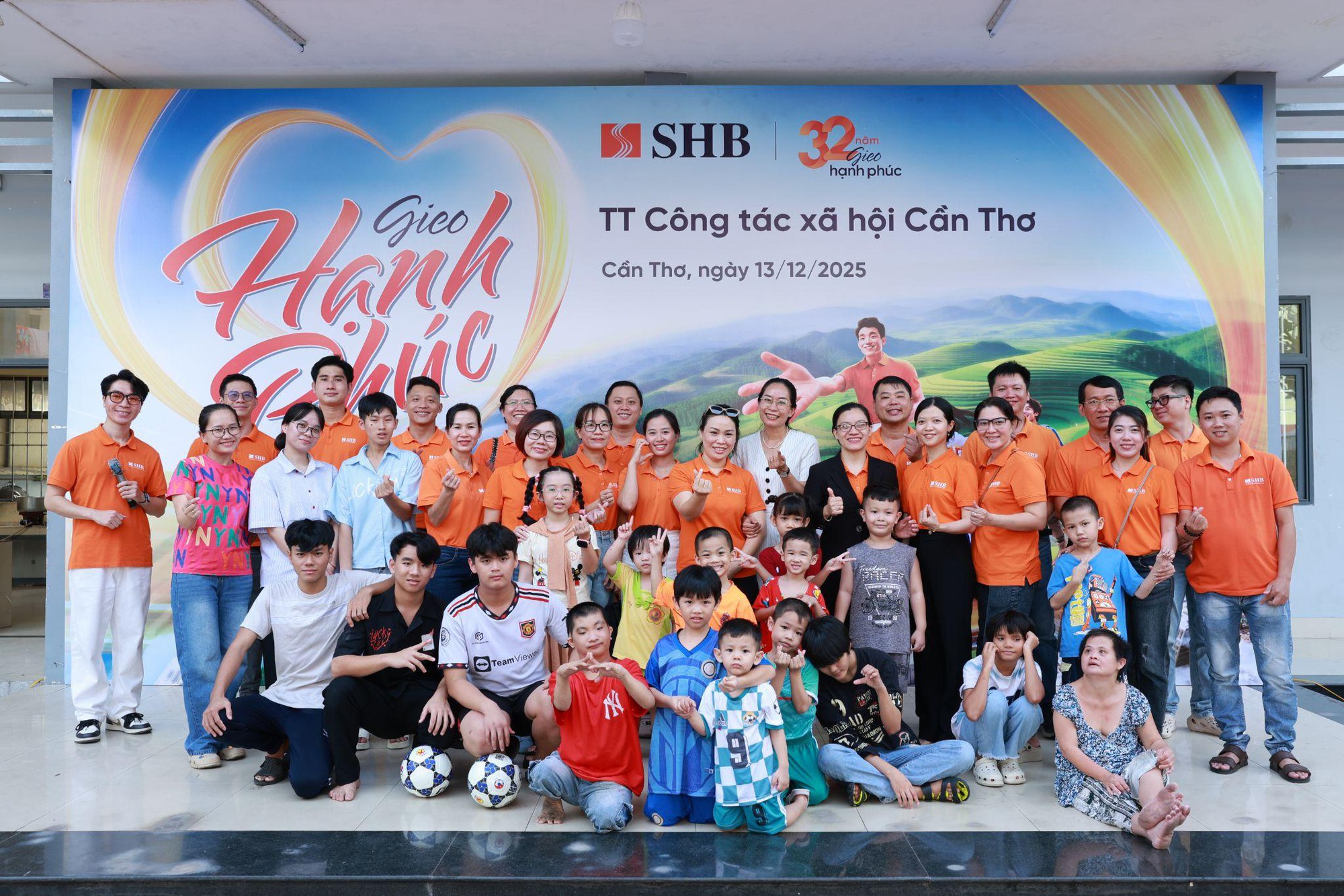 Khi niềm vui được đặt để đúng chỗ, hạnh phúc tự khắc trở nên tròn đầy- Ảnh 1.