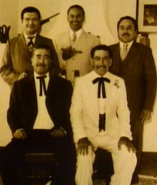 Nguồn vàng dự trữ của cả 1 quốc gia chôn ở sa mạc biến mất, ai giữ bí mật đều lần lượt qua đời: Kho báu đang ở đâu?- Ảnh 1.