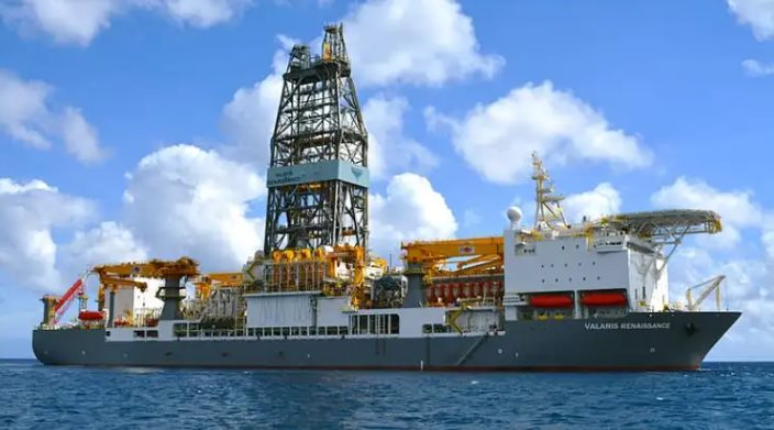 Khoan thăm dò 1.688m xuống dưới đáy biển, láng giềng Việt Nam phát hiện mỏ dầu trữ lượng 100 triệu tấn- Ảnh 1.