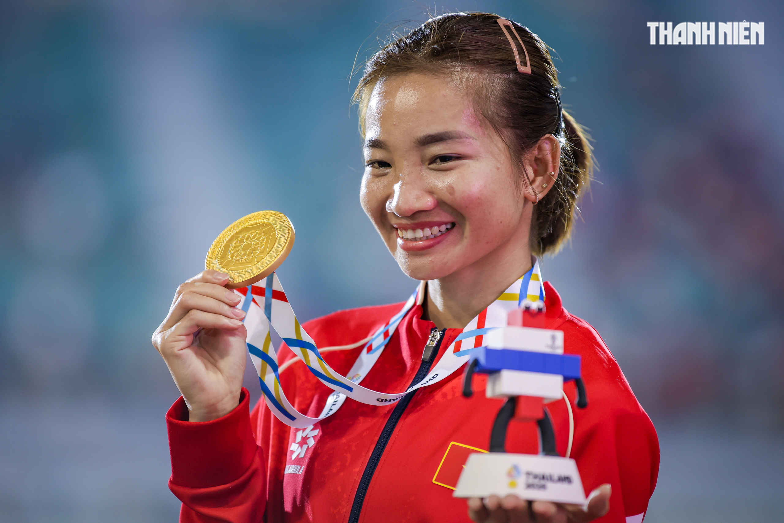 Khoảnh khắc tuyệt đỉnh Nguyễn Thị Oanh và những bước chạy vàng làm nên lịch sử- Ảnh 1. Khoảnh khắc tuyệt đỉnh Nguyễn Thị Oanh và những bước chạy vàng làm nên lịch sử- Ảnh 1.