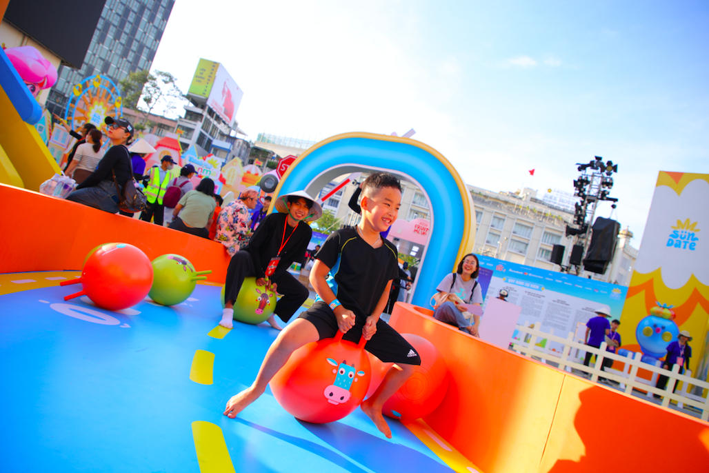 Khoanh khac vang tai Sundate Hang ngan gia dinh Viet