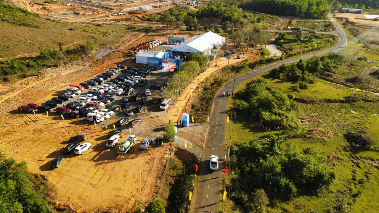 Khởi công đường cao tốc Tân Phú - Bảo Lộc, rút ngắn thời gian di chuyển Đà Lạt – TP HCM - Ảnh 1.