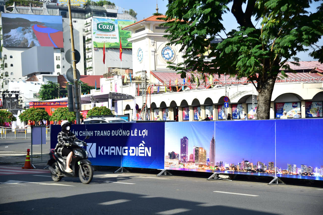 Khởi công 'làm đẹp' đường Lê Lợi, hầu hết nhà 'mặt tiền' đồng thuận 1 Khởi công 'làm đẹp' đường Lê Lợi, hầu hết nhà 'mặt tiền' đồng thuận - Ảnh 1.