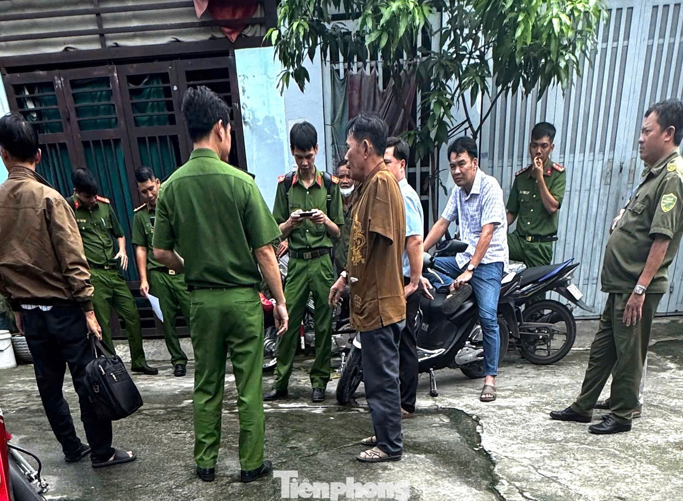 Khởi tố vụ án 