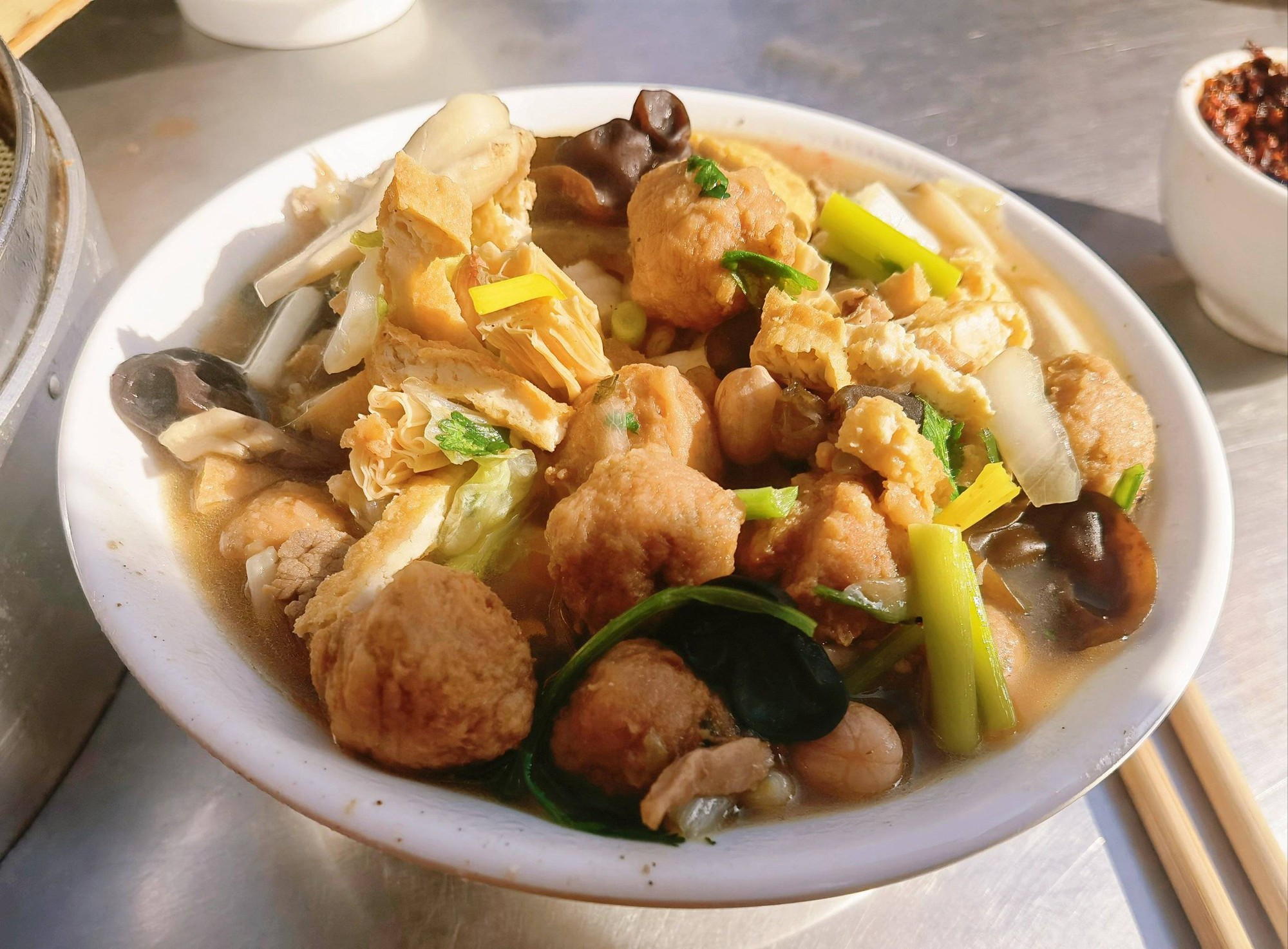 Không chỉ có hoa mẫu đơn, Lạc Dương còn giấu 6 thức quà quê dân dã nhưng 