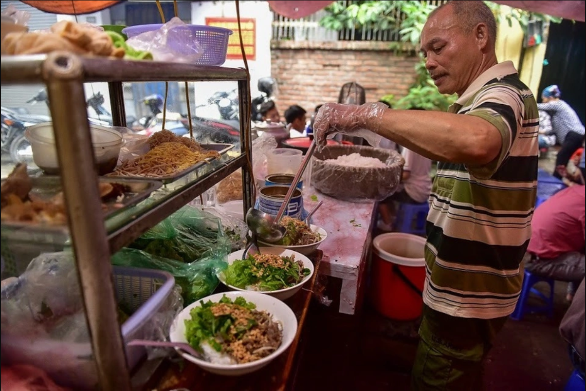 Không phải bánh mì, món ăn từ 35.000 đồng/phần này mới là hương vị Việt lọt top 100 thế giới năm 2026- Ảnh 5. Không phải bánh mì, món ăn từ 35.000 đồng/phần này mới là hương vị Việt lọt top 100 thế giới năm 2026- Ảnh 5.