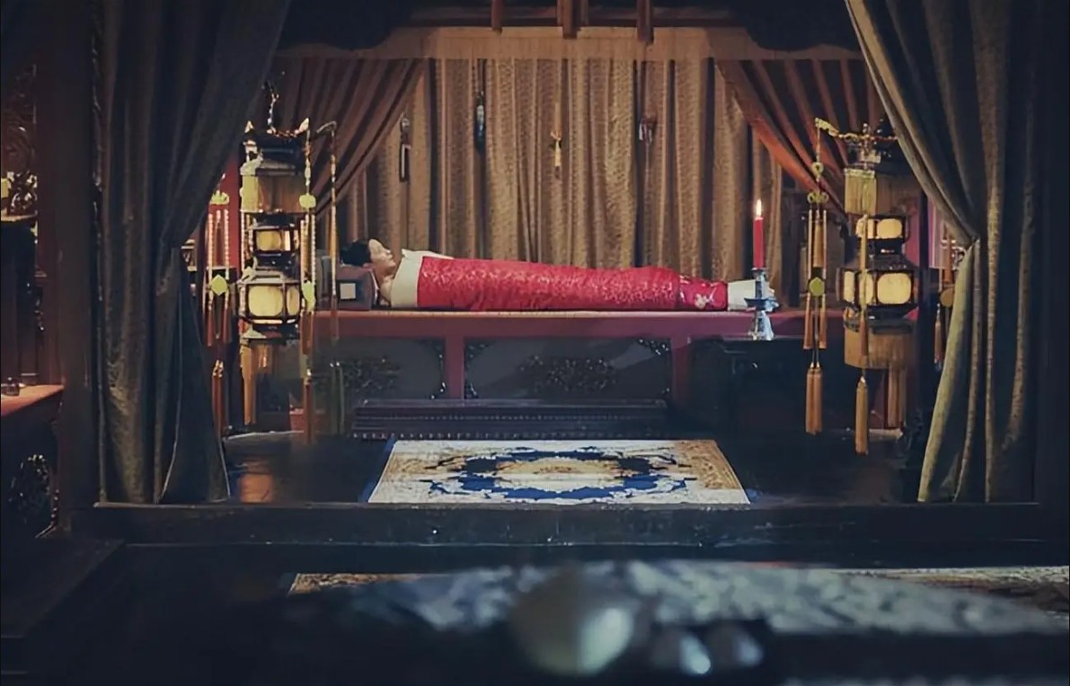 Giường của phi tần chỉ rộng chưa đến 1 mét: Không phải hoàng đế keo kiệt, 4 lý do phía sau mới bất ngờ- Ảnh 1. Giường của phi tần chỉ rộng chưa đến 1 mét: Không phải hoàng đế keo kiệt, 4 lý do phía sau mới bất ngờ- Ảnh 1.