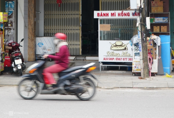 Cơ sở chính của bánh mì Hồng Vân trên đường Nguyễn Nghiêm - nơi sản xuất chả cung cấp cho các điểm bán bánh mì. Ảnh: Phạm Linh