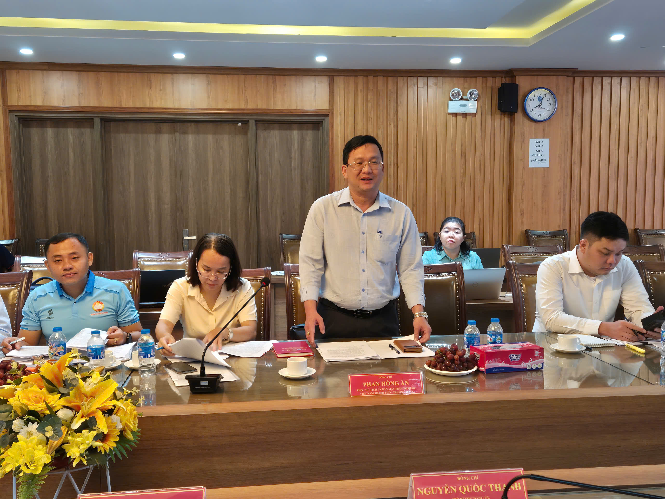 Kiến nghị đóng BHXH bắt buộc đối với tài xế xe ôm công nghệ, người làm việc trực tuyến 1 Kiến nghị đưa tài xế xe ôm công nghệ, người làm việc trực tuyến vào đối tượng đóng BHXH bắt buộc - Ảnh 1.