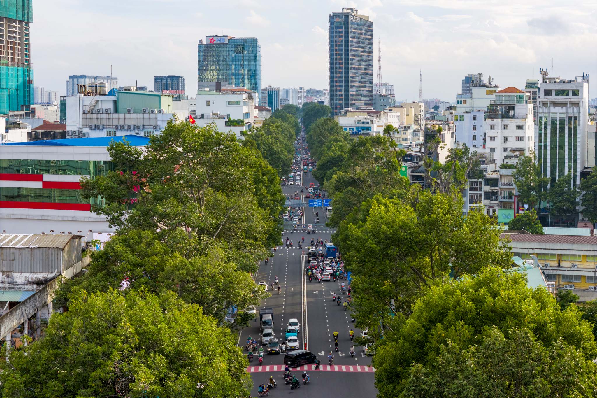 Kiến tạo vóc dáng siêu đô thị TP HCM - Ảnh 1.