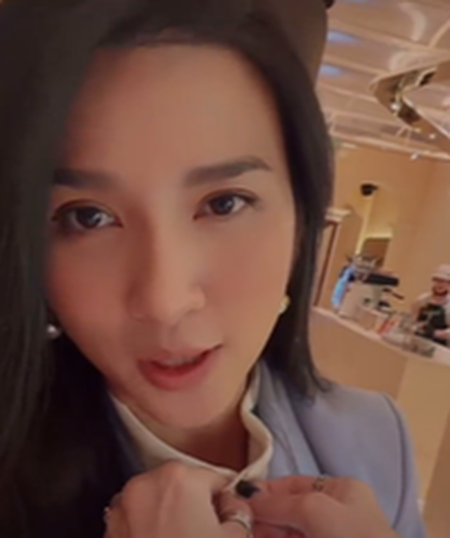 Kim Tuyến nói một câu về mối quan hệ với Đồng Ánh Quỳnh nhưng ai mà tin!- Ảnh 1. Kim Tuyến nói một câu về mối quan hệ với Đồng Ánh Quỳnh nhưng ai mà tin!- Ảnh 1.