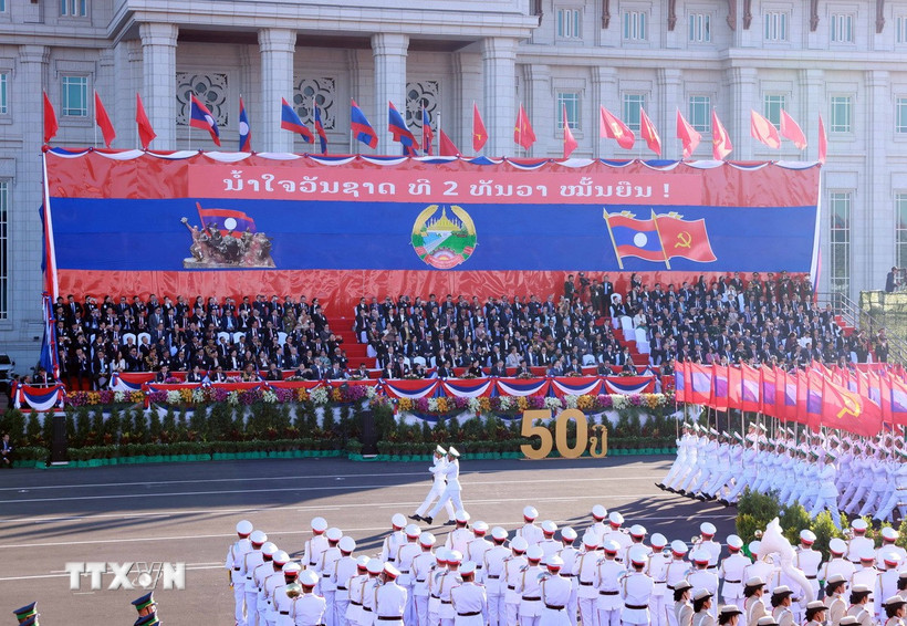 Kỷ niệm trọng thể 50 năm Quốc khánh nước Cộng hòa Dân chủ Nhân dân Lào - Ảnh 1.