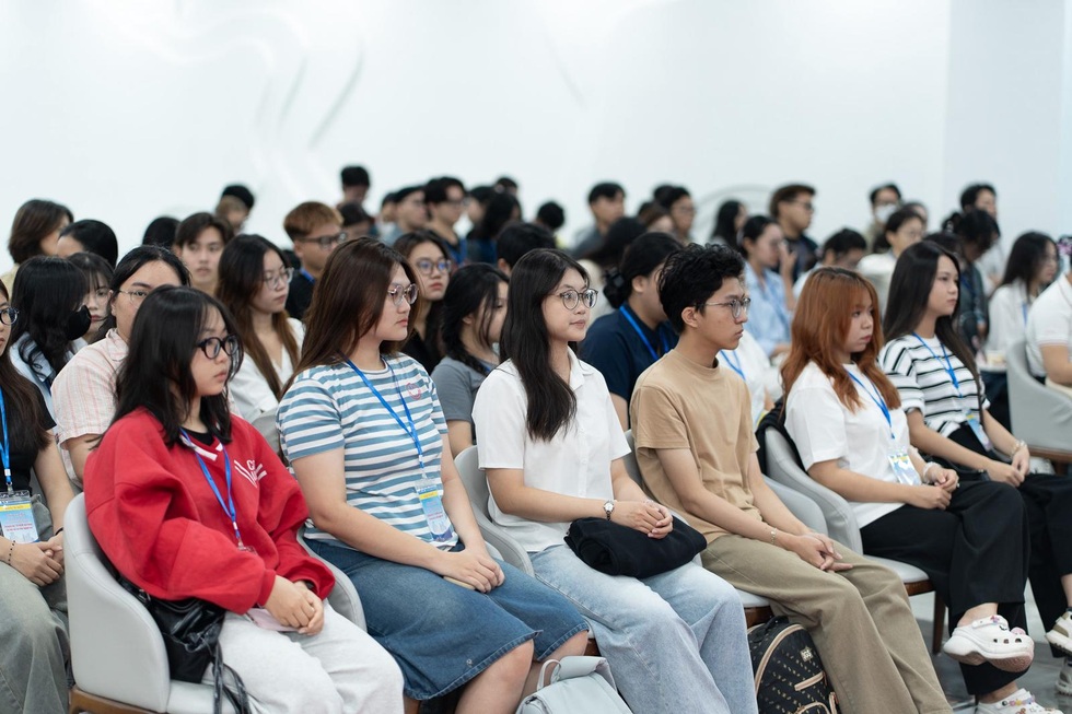 Lãi suất tăng, giấc mơ mua nhà của người trẻ hẹp dần - 1