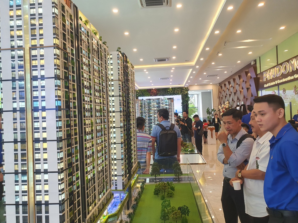 Lãi suất tăng trở lại, căn hộ TPHCM vẫn được hấp thụ tới 91% - 1