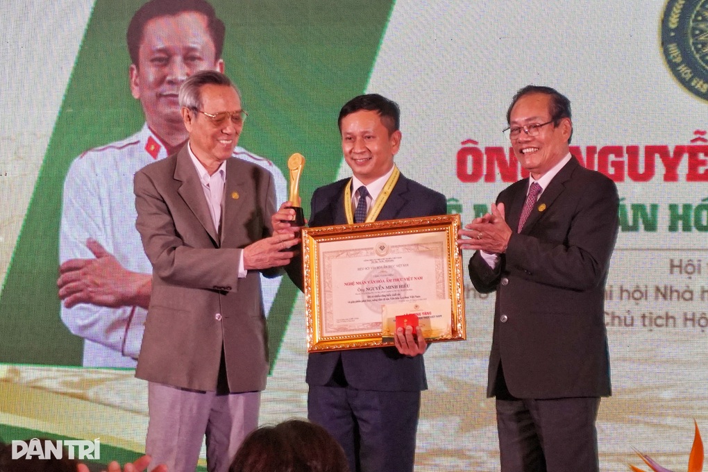 Lần đầu tiên phong tặng danh hiệu Nghệ nhân Văn hóa Ẩm thực Việt Nam - 1