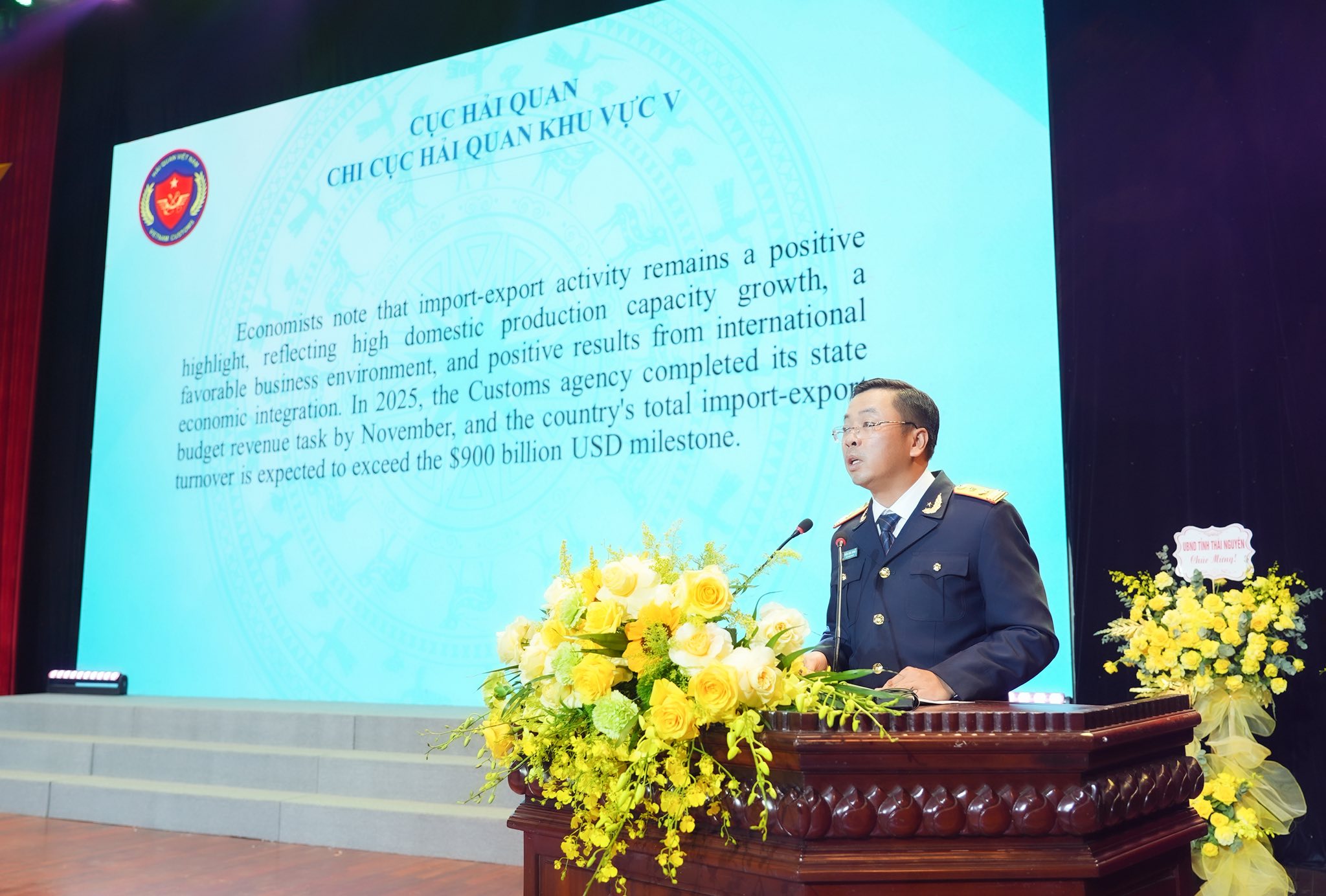 Lần đầu tiên xuất nhập khẩu của Thái Nguyên và Bắc Ninh vượt 200 tỉ USD - Ảnh 1.