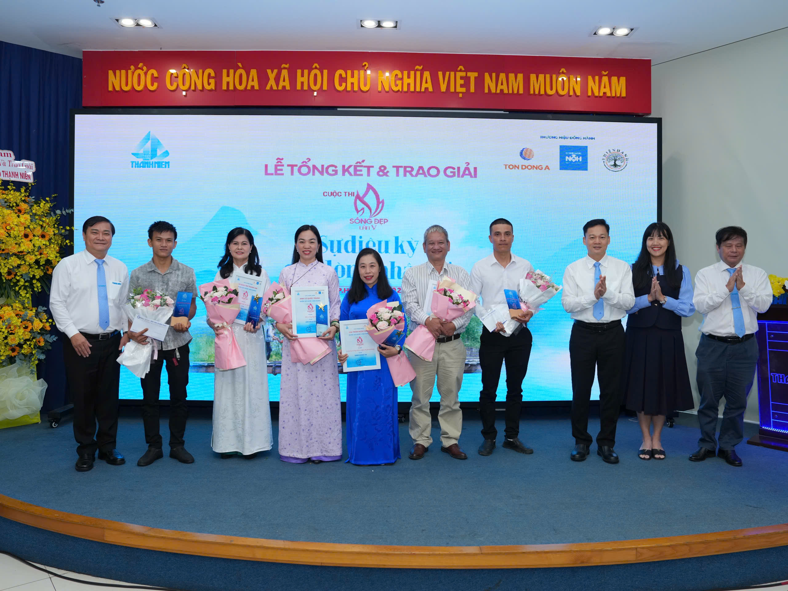 Lan tỏa hành động nhỏ, mang lại lợi ích lớn 1 'Sống đẹp' mùa 5: Lan tỏa hành động nhỏ nhưng mang lại lợi ích lớn - Ảnh 1.