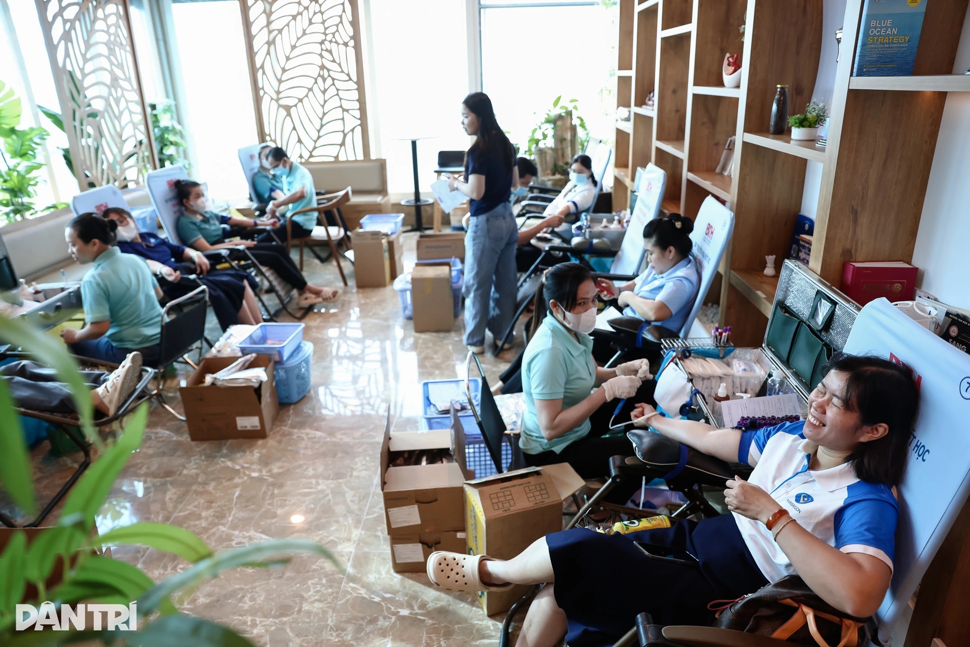 Lan tỏa yêu thương qua hoạt động hiến máu nhân đạo - 1 Lan tỏa yêu thương qua hoạt động hiến máu nhân đạo - 1