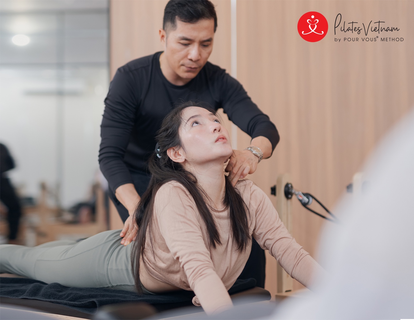 Đau cổ vai gáy – Khi cơ thể lên tiếng và Pilates mở lối phục hồi- Ảnh 1.
