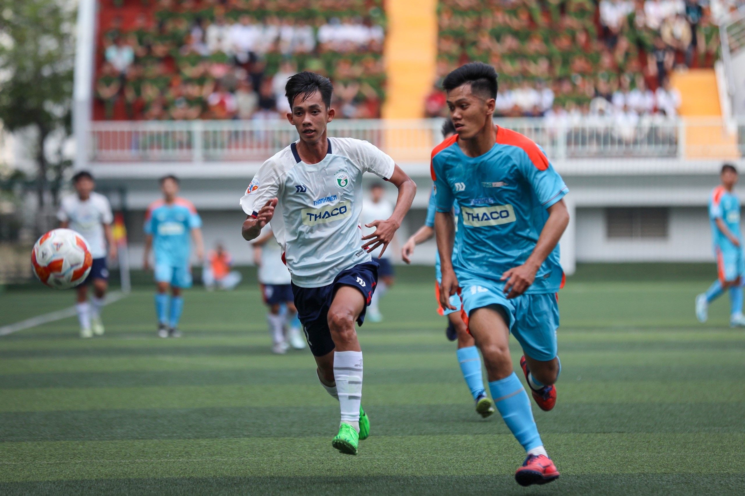 Lễ công bố và bốc thăm xếp lịch thi đấu vòng loại TNSV THACO cup 2026 - Ảnh 1.