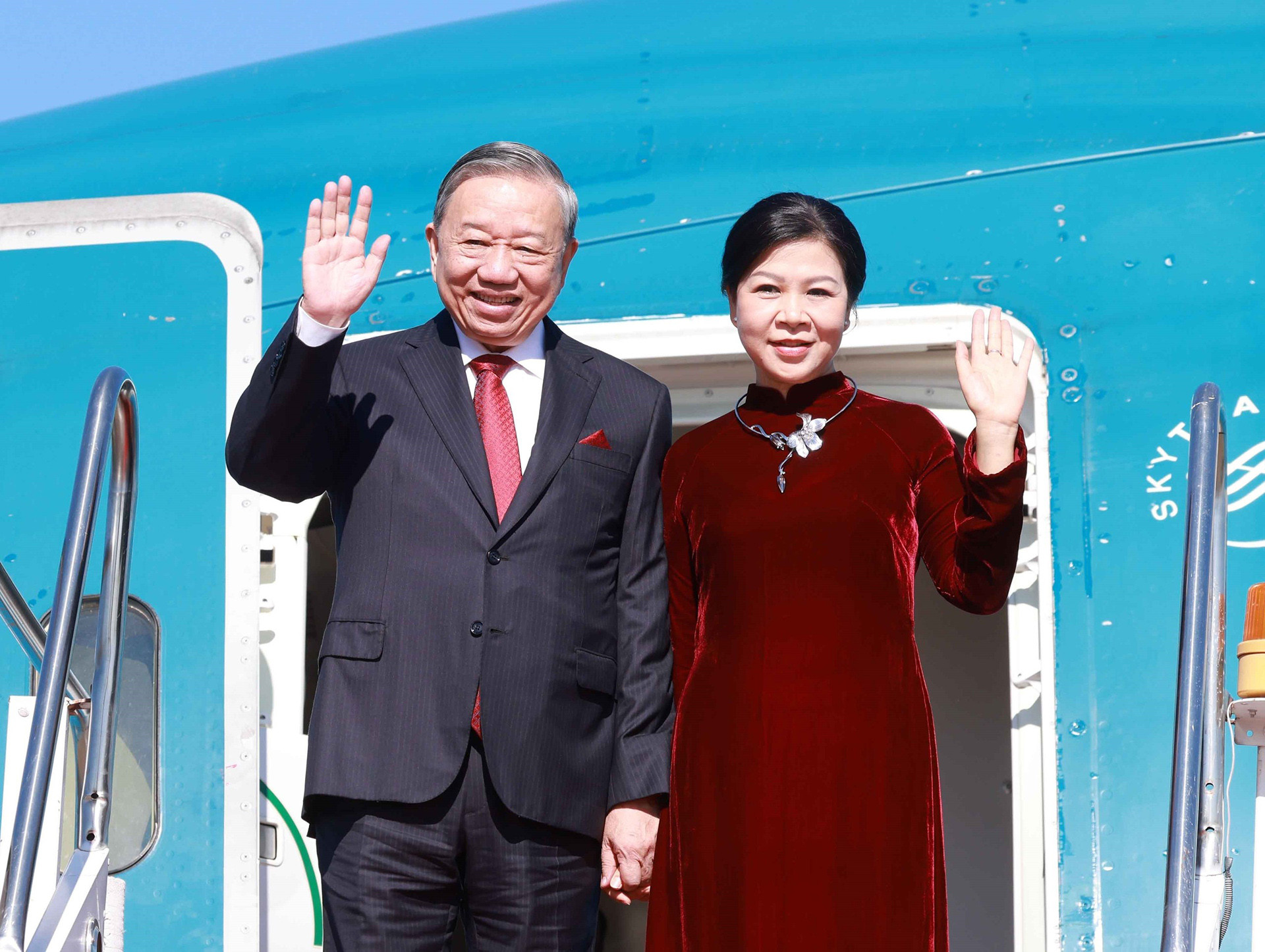 Lễ đón trọng thể Tổng Bí thư Tô Lâm và Phu nhân tại Vientiane , Lào - Ảnh 3.