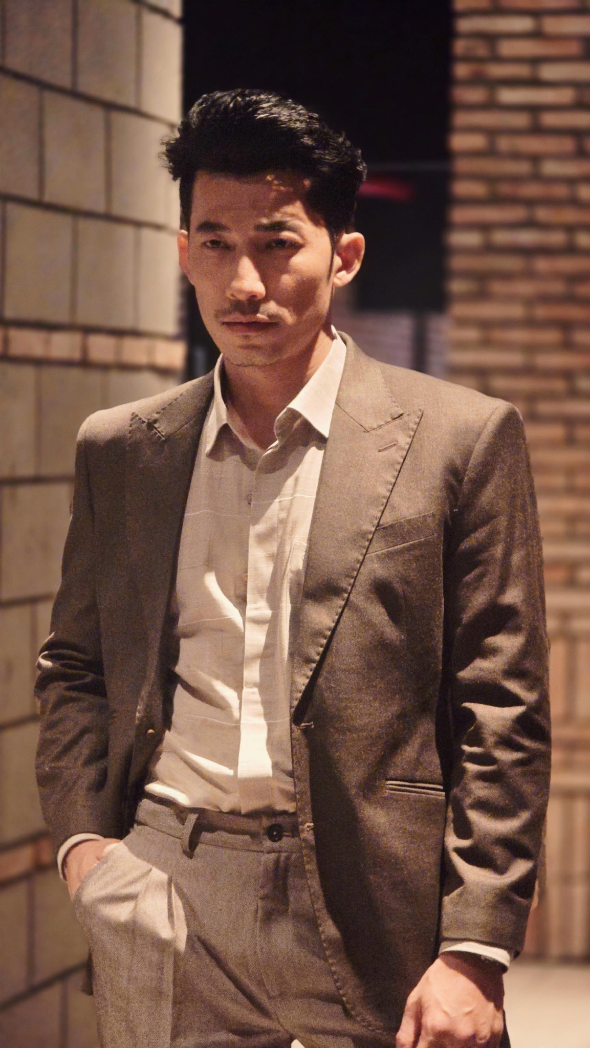 Liên Bỉnh Phát nói về tình yêu: Không giấu, cũng không khoe… yêu là chuyện của hai người- Ảnh 1.