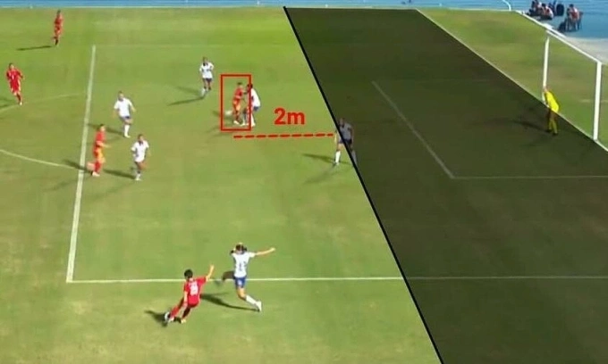 Tình huống Bích Thùy ghi bàn nhưng không được công nhận trong trận đấu Philippines. 