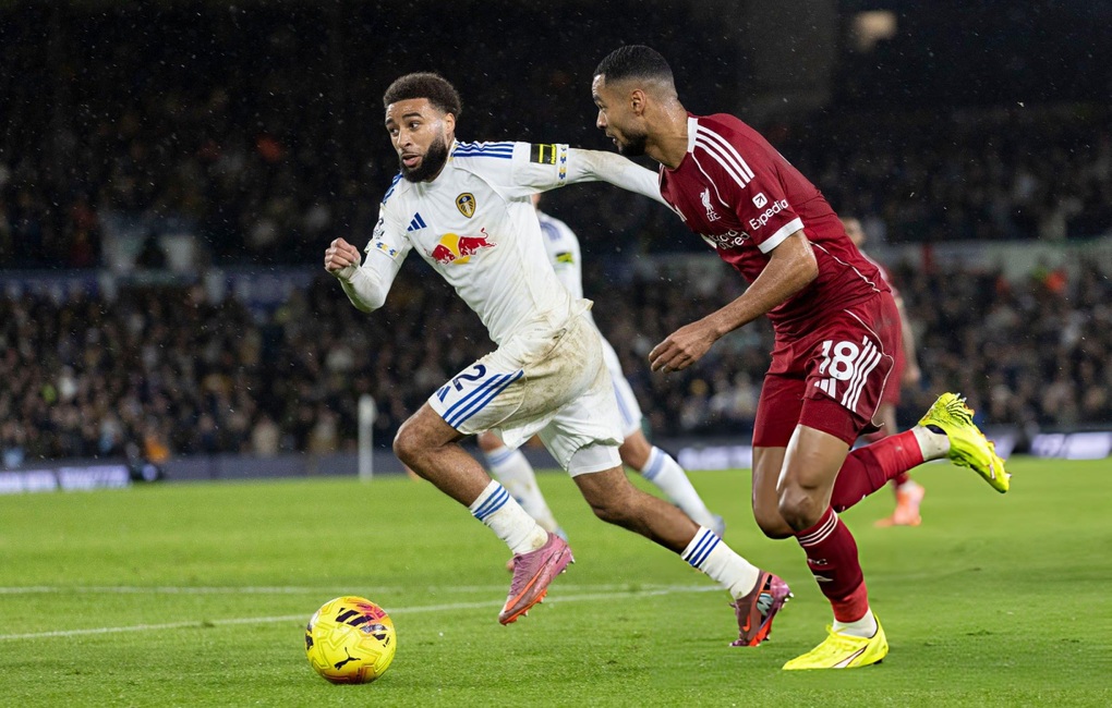 Liverpool đánh rơi chiến thắng trước Leeds ở phút 96 - 1