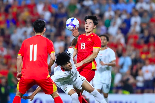 Lộ lý do U.23 Việt Nam giao hữu với U.23 Syria, không kênh nào phát trực tiếp
- Ảnh 1.