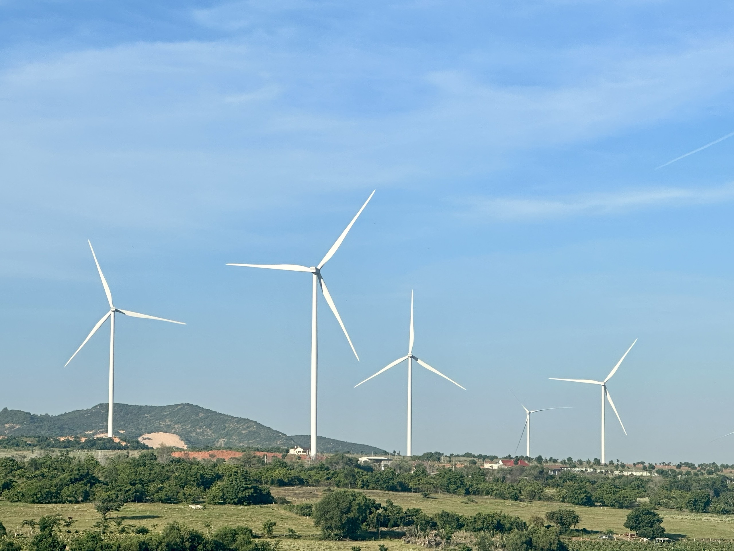 Loạt dự án điện tái tạo tỉ đô sẽ được khởi công, khánh thành ngày 19.12- Ảnh 1. Loạt dự án điện tái tạo tỉ đô sẽ được khởi công, khánh thành ngày 19.12- Ảnh 1.