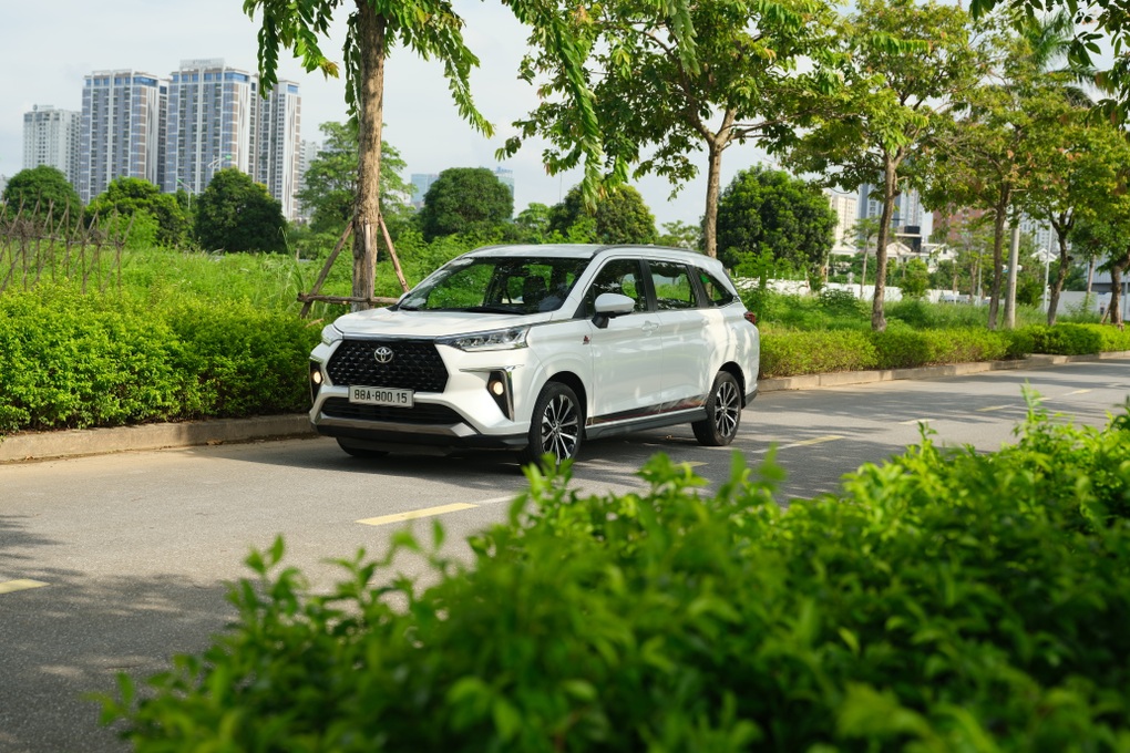 Lợi thế kép của Veloz Cross: Giá cạnh tranh từ ưu đãi, giá trị bền vững trong sử dụng - 1