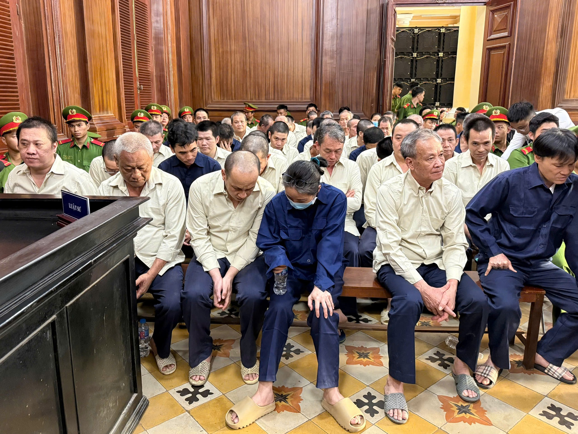 "Luật ngầm” của đội hải quan cửa khẩu cảng Phú Mỹ từ tháng 3-2022 đến tháng 1-2024 1 Luat ngam cua doi hai quan cua khau cang Phu