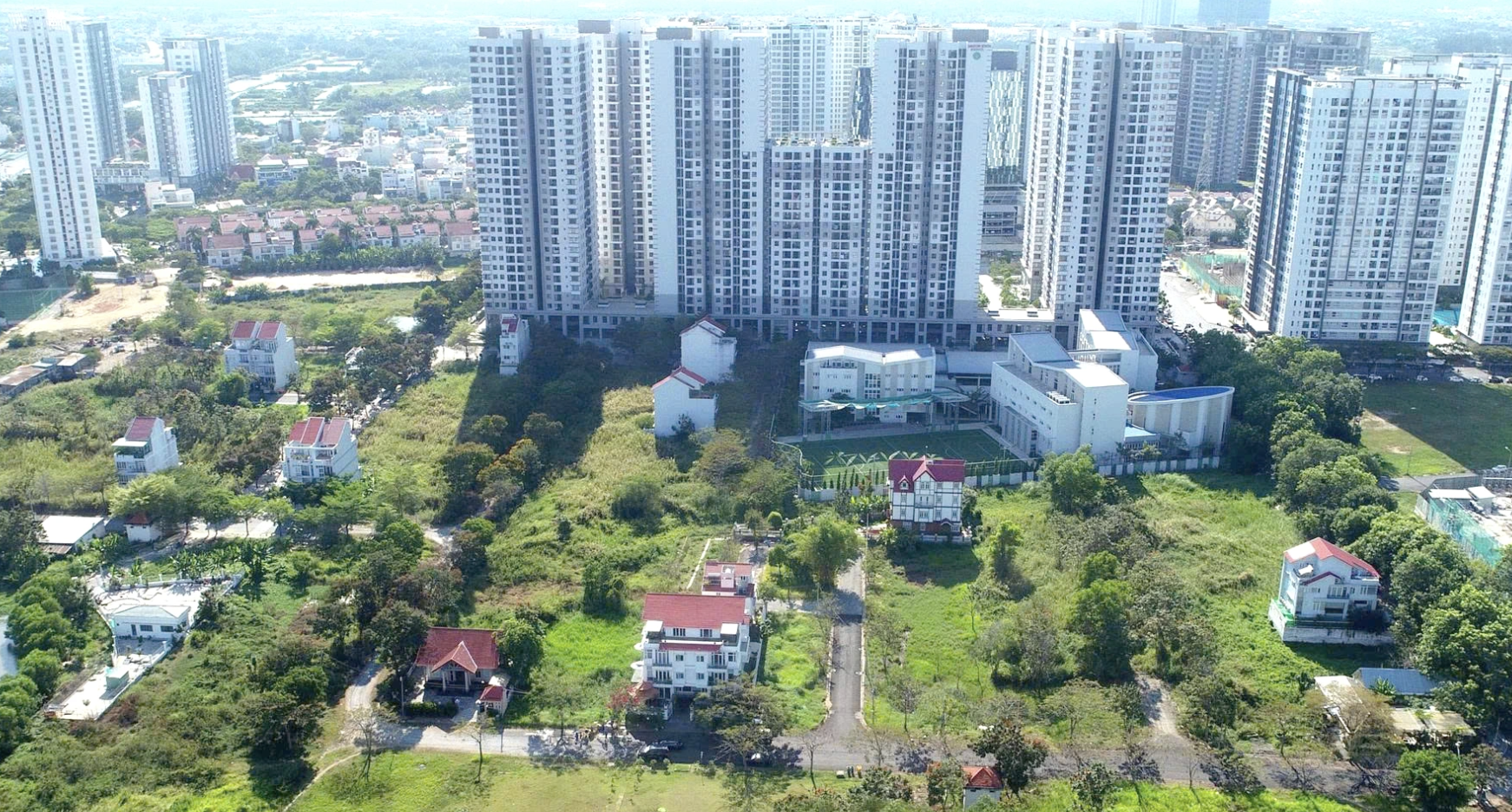 Luật sư lo 'ma trận' hệ số tính giá đất sẽ 'đánh đố' các địa phương- Ảnh 1.